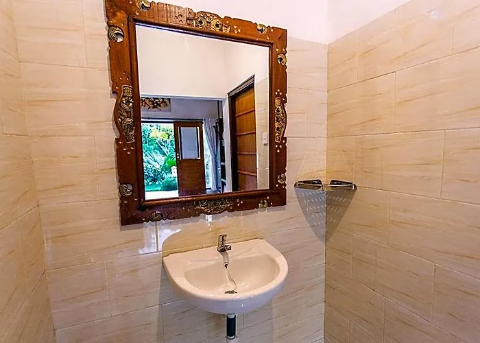 Hostal Camar &